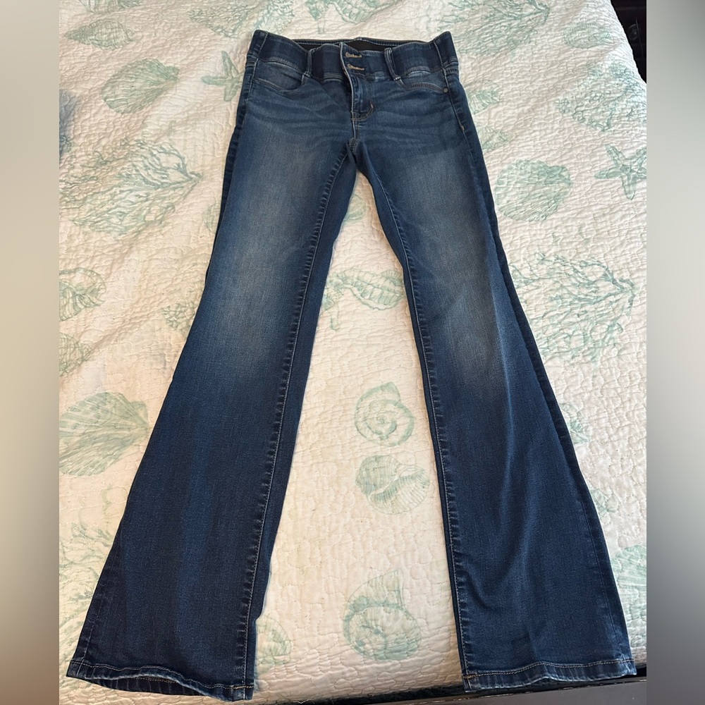 Apt 9. Tummy Control Jeans Size 4